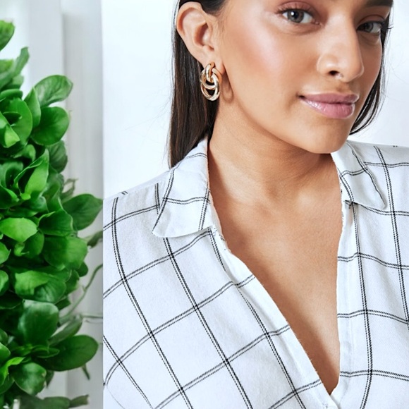 GAP Women White Windowpane Plaid Wrap-Front Shirt - Picture 8 of 16